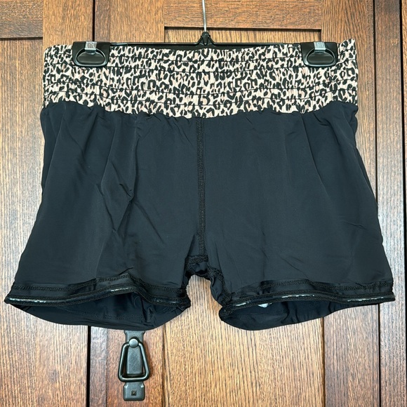 Albion Fitness Lunge Shorts - Picture 5 of 5